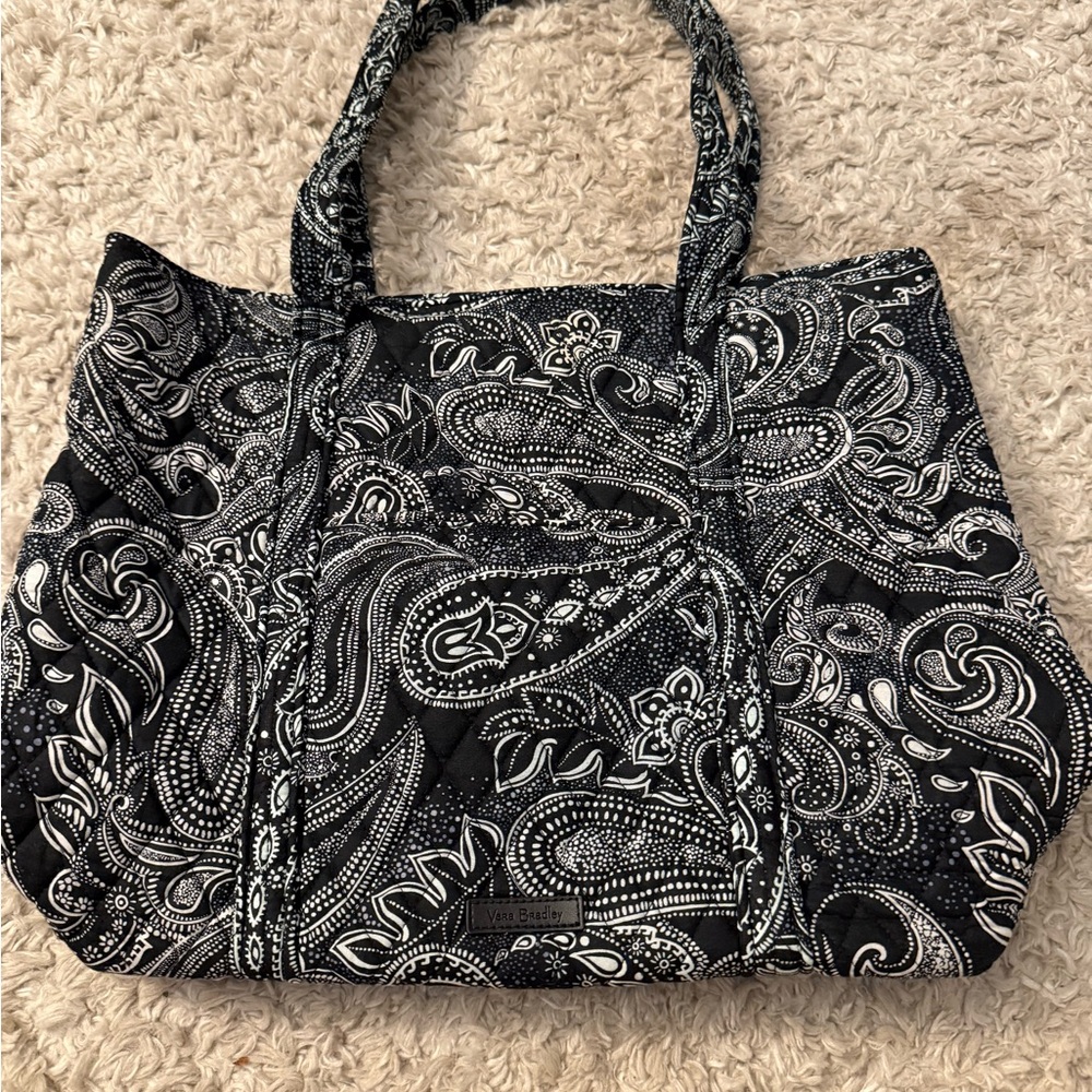 Vera Bradley Vera Tote Bag- pattern: stellar Paisley